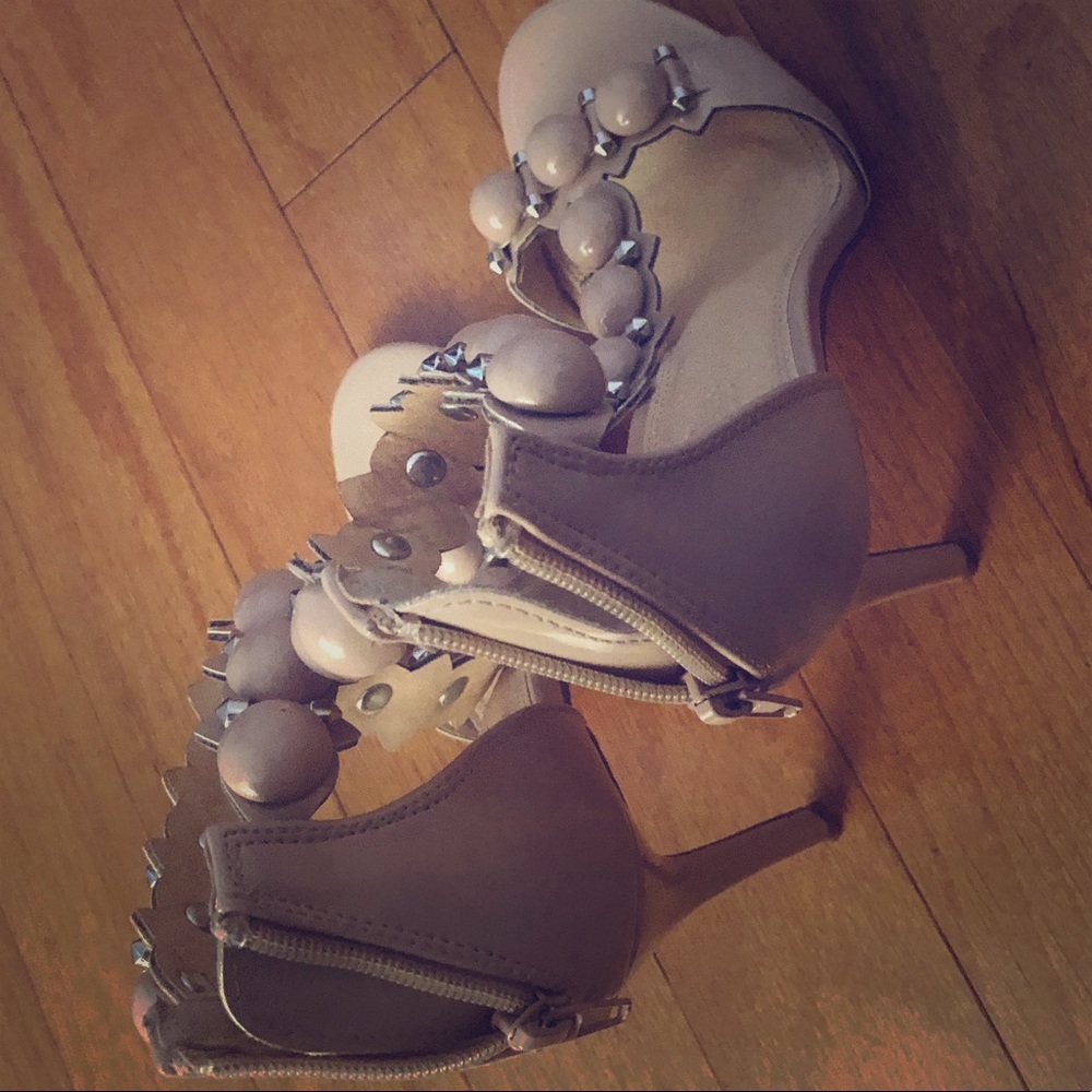 Charlotte Rousse Heels